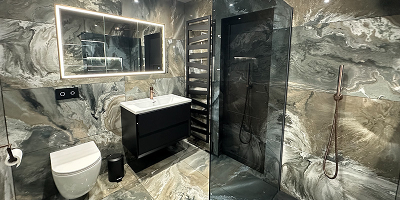 Burfield house En-suite thumbnail image
